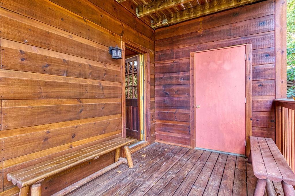 The Nut House, Hot Tub, Game Room, Wifi, 1089 Free Tickets Each Paid Day, Dollywood And More! Пиджен-Фордж Экстерьер фото