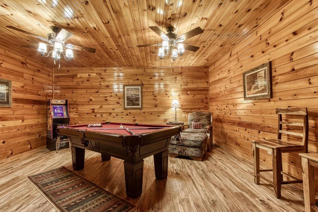The Nut House, Hot Tub, Game Room, Wifi, 1089 Free Tickets Each Paid Day, Dollywood And More! Пиджен-Фордж Экстерьер фото